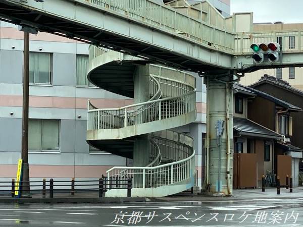 歩道橋