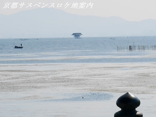 遠くに南湖湖心局が見える