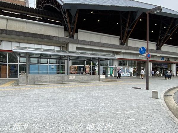 地下鉄からのJR連絡通路